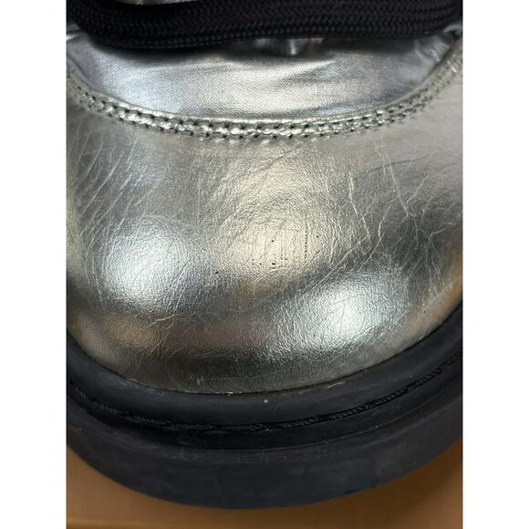 MCM Skyward Ankle Boots in Metallic Calf Leather SPB JA  MCM Skyward Ankle Boots in Metallic Calf Leather SPB JA-361576
